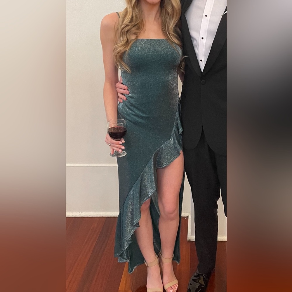 Hunter Green Shimmer Ruffle Slit Maxi Dress! 👗
